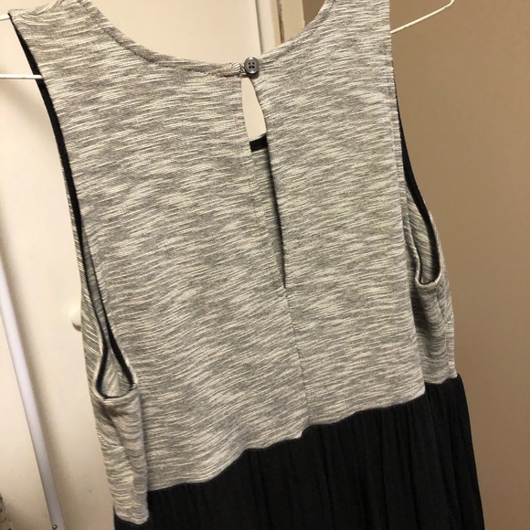 Women’s Maternity Maxi Dress - Picture 4 of 4